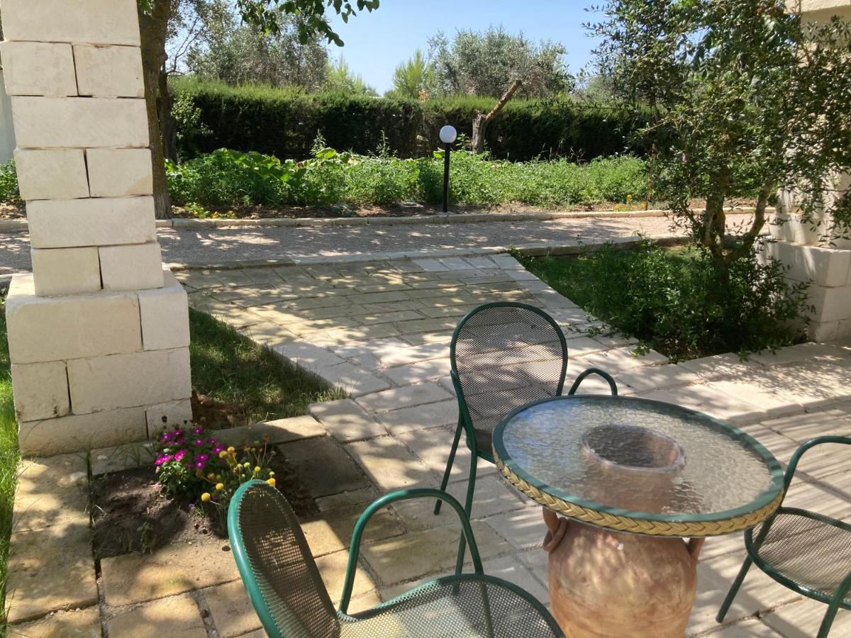 Agriturismo Tenuta La Monaca Aradeo Exterior photo